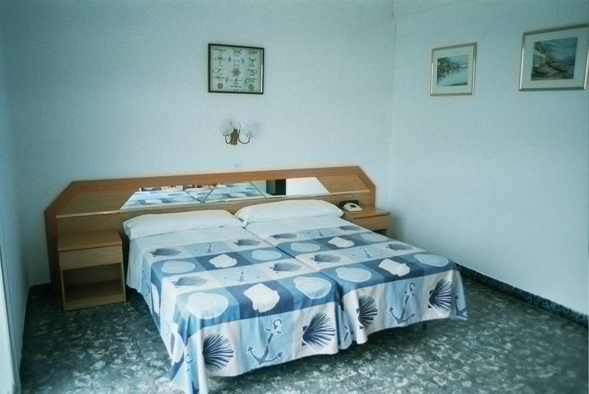 Hotel Fragata Calella Esterno foto