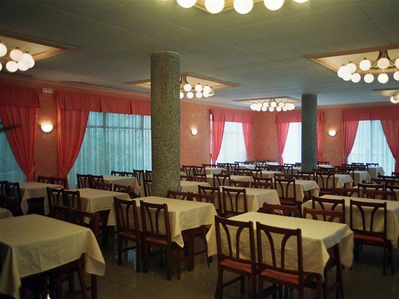 Hotel Fragata Calella Esterno foto